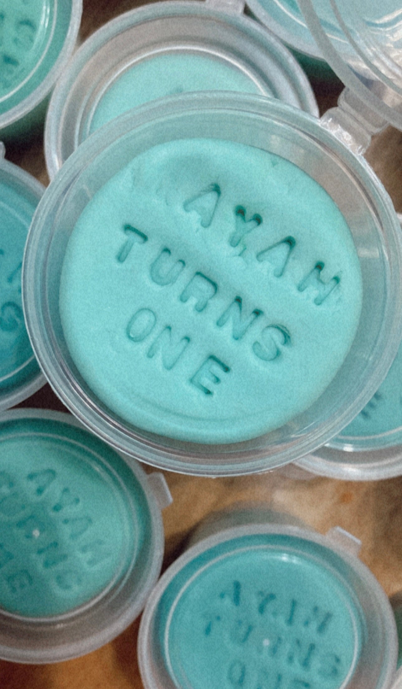 10 x MINI PLAYDOUGH PARTY FAVOURS